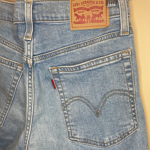 Levi’s Wedgie Skinny | 27 | - Picture 8 of 12